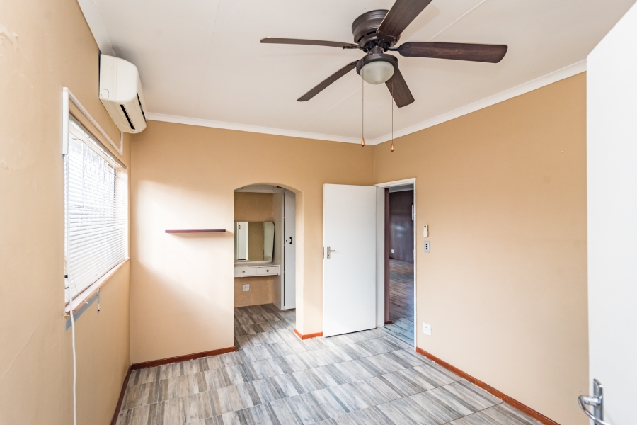 Commercial Property for Sale in Florida Hills Gauteng
