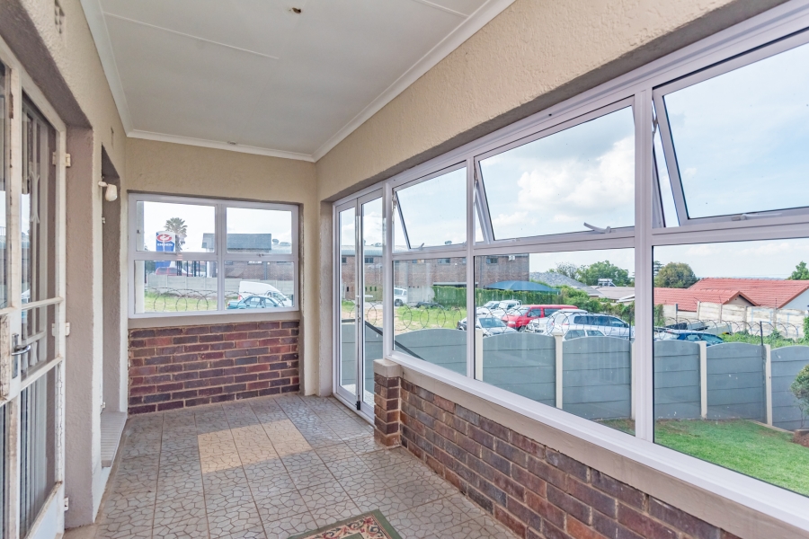 Commercial Property for Sale in Florida Hills Gauteng