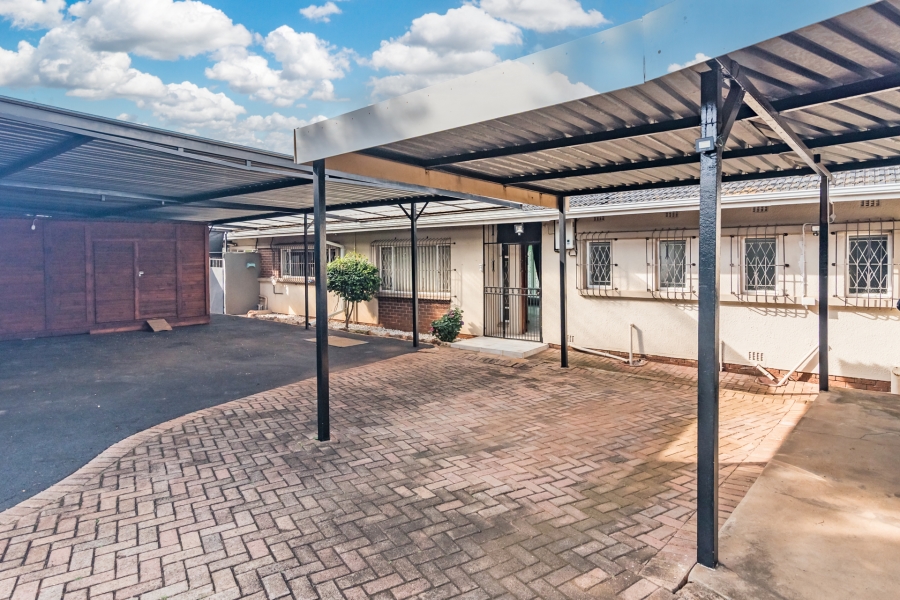 Commercial Property for Sale in Florida Hills Gauteng