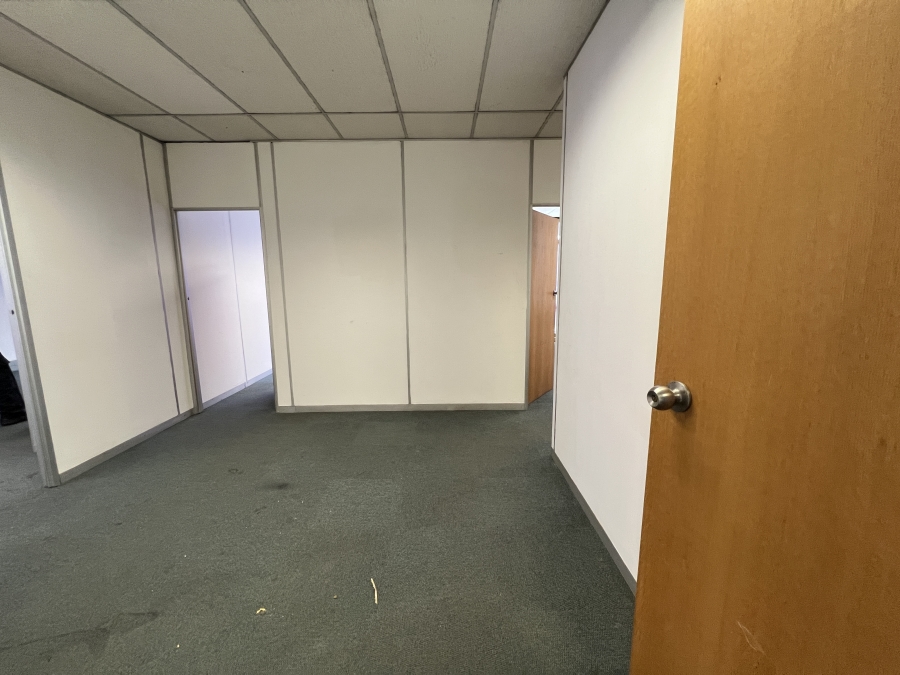 To Let Commercial Property for Rent in Vorna Valley Gauteng