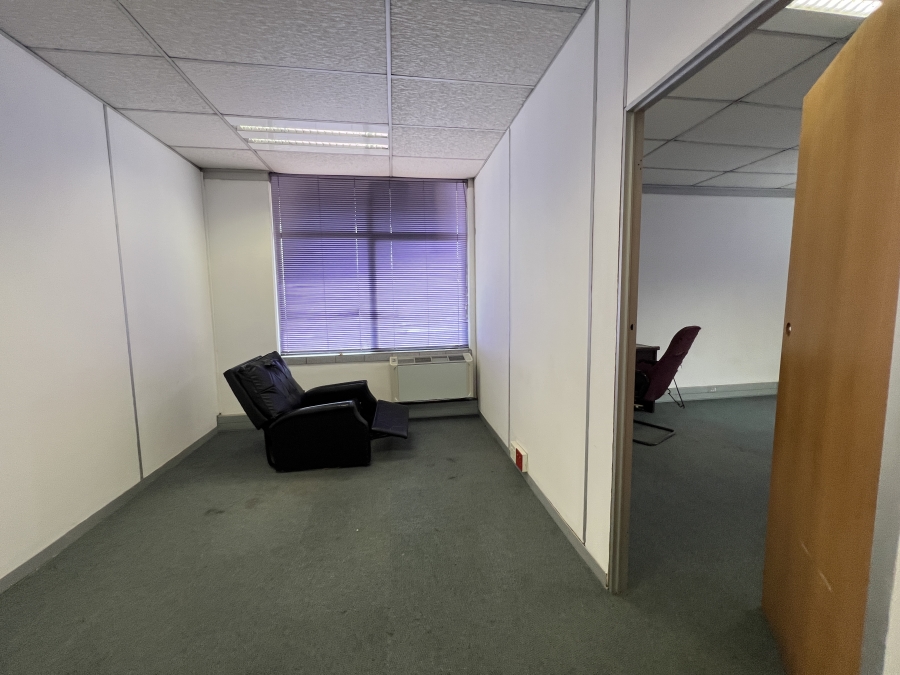 To Let Commercial Property for Rent in Vorna Valley Gauteng