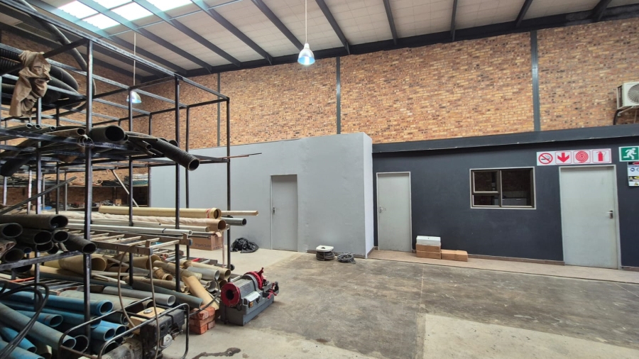 To Let Commercial Property for Rent in N4 Gateway Industrial Park Gauteng
