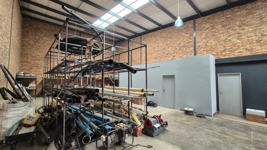 To Let Commercial Property for Rent in N4 Gateway Industrial Park Gauteng