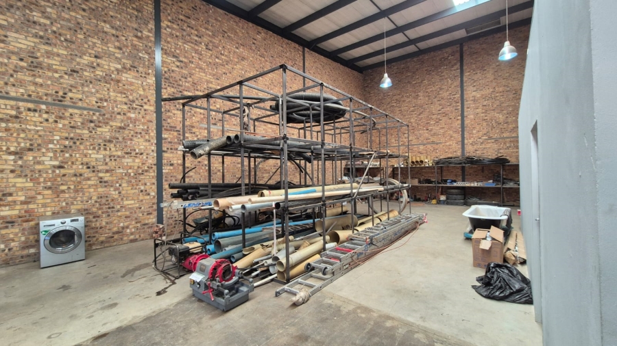 To Let Commercial Property for Rent in N4 Gateway Industrial Park Gauteng