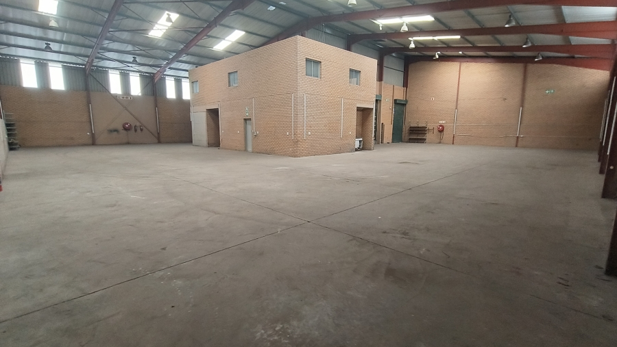 To Let Commercial Property for Rent in Rooihuiskraal Gauteng