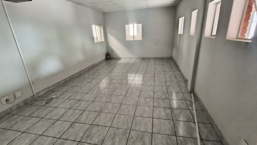 To Let Commercial Property for Rent in Rooihuiskraal Gauteng