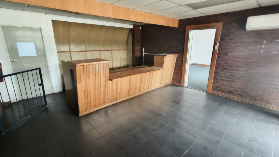 To Let Commercial Property for Rent in Rooihuiskraal Gauteng