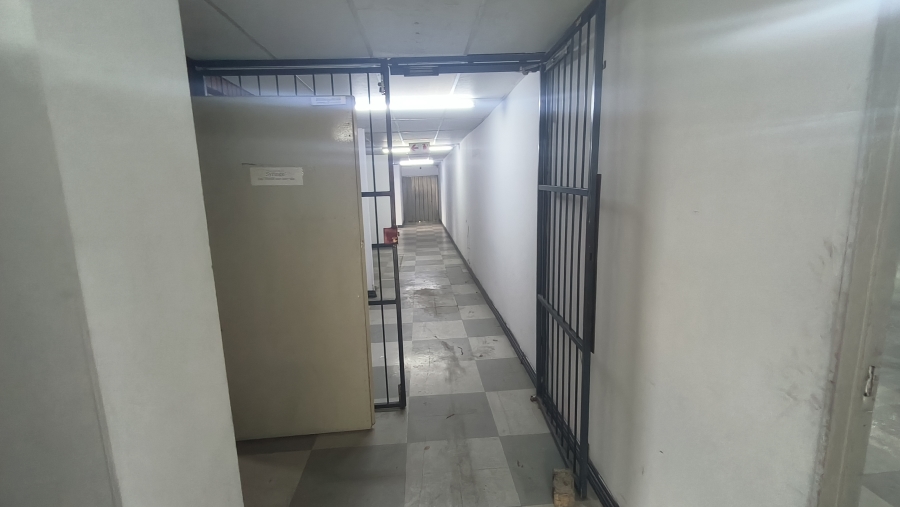 To Let Commercial Property for Rent in Rooihuiskraal Gauteng