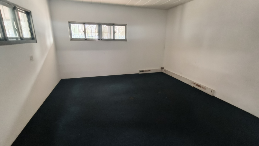 To Let Commercial Property for Rent in Rooihuiskraal Gauteng