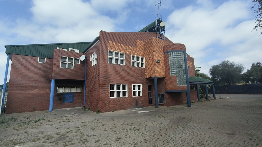 To Let Commercial Property for Rent in Rooihuiskraal Gauteng