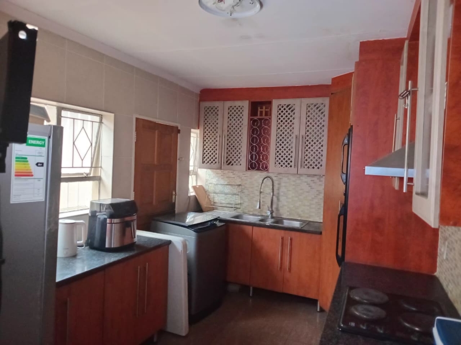 4 Bedroom Property for Sale in Florida Lake Gauteng