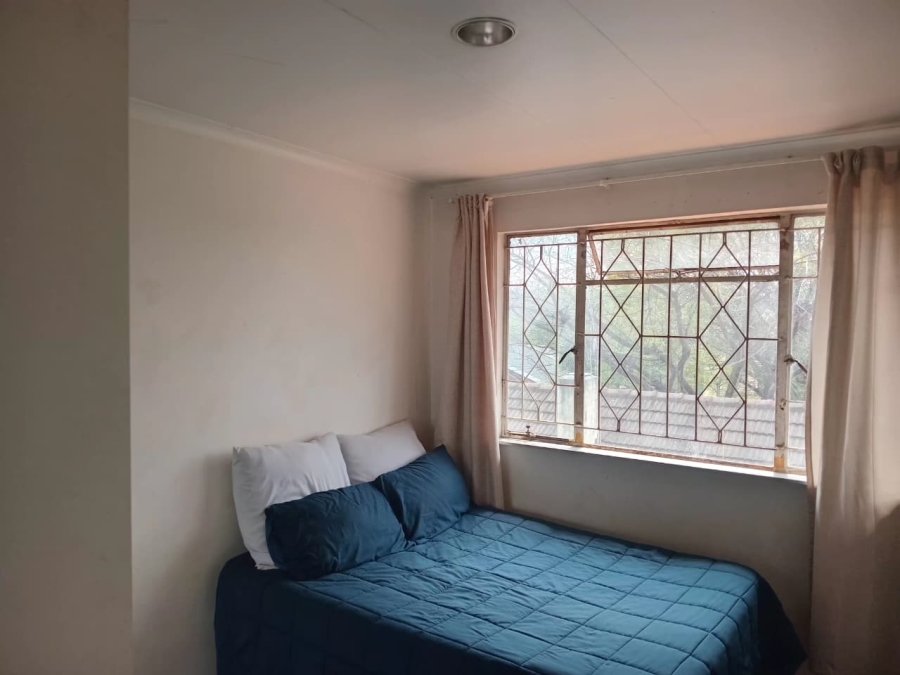 4 Bedroom Property for Sale in Florida Lake Gauteng