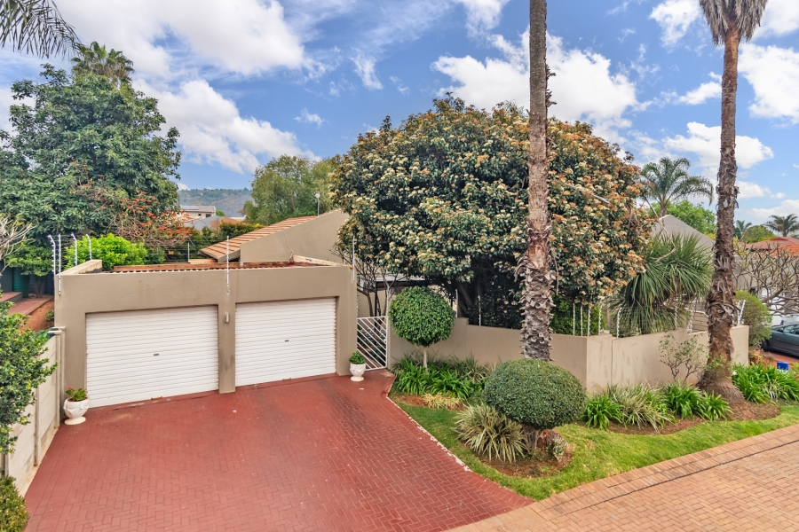 2 Bedroom Property for Sale in Little Falls Gauteng