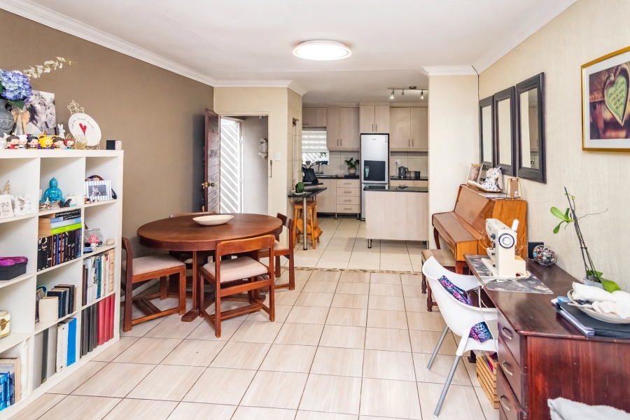 2 Bedroom Property for Sale in Little Falls Gauteng