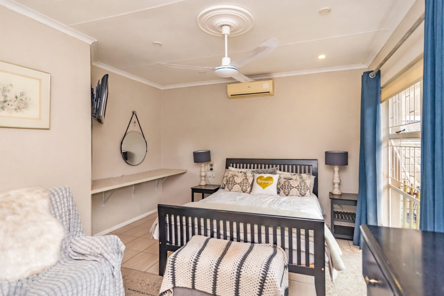 2 Bedroom Property for Sale in Little Falls Gauteng