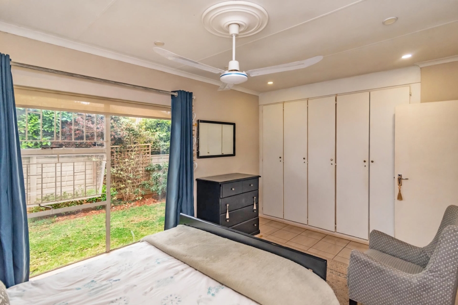 2 Bedroom Property for Sale in Little Falls Gauteng