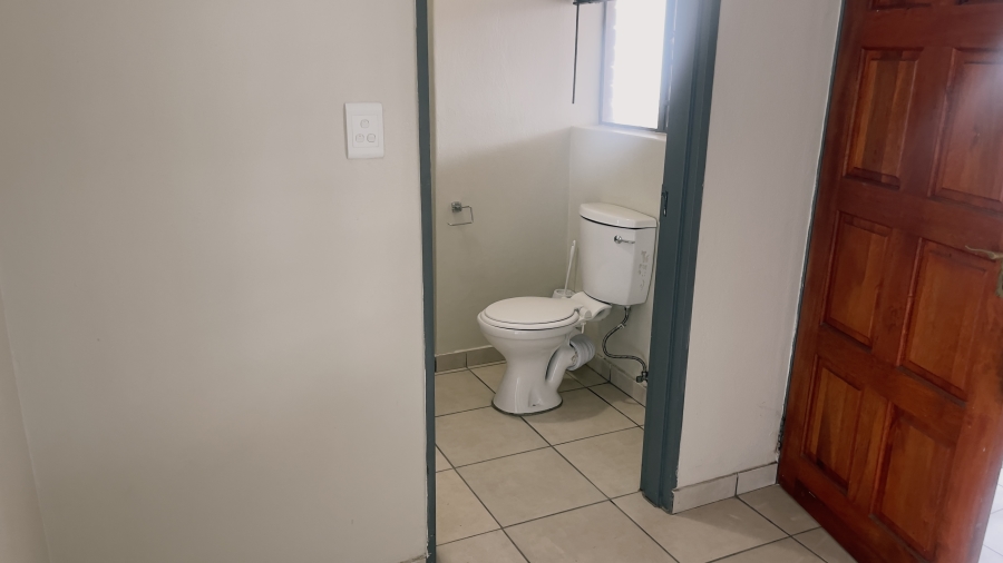 1 Bedroom Property for Sale in Grand Central Gauteng