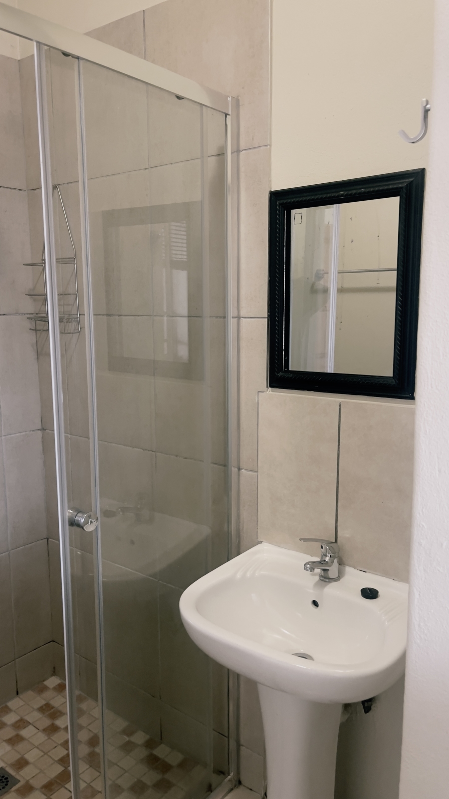 1 Bedroom Property for Sale in Grand Central Gauteng
