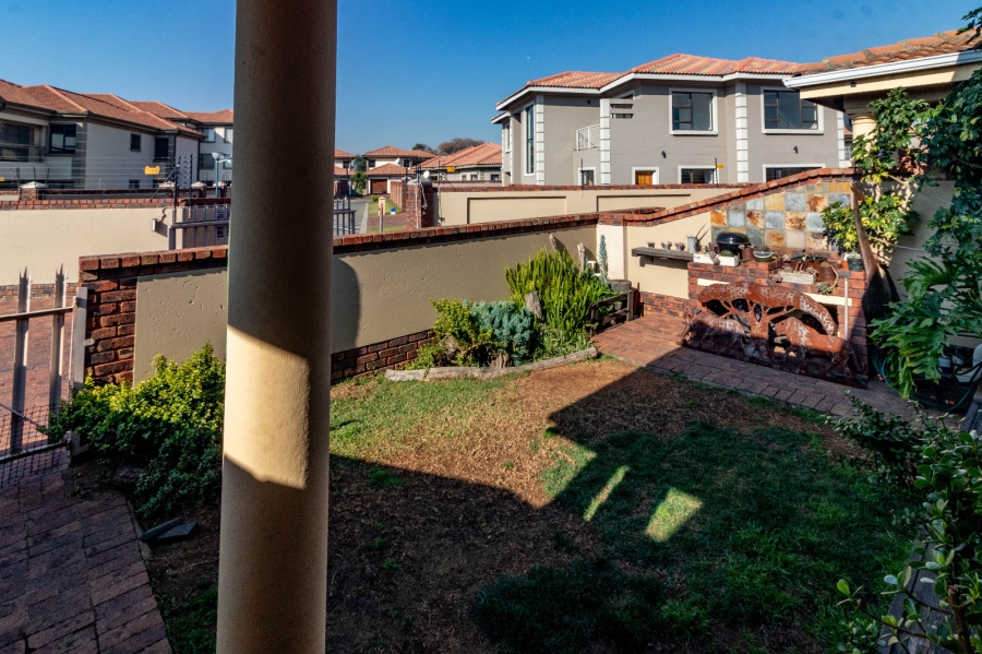 2 Bedroom Property for Sale in Comet Gauteng