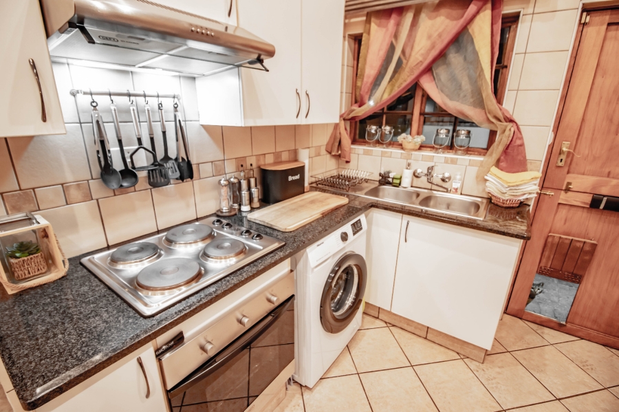 2 Bedroom Property for Sale in Comet Gauteng