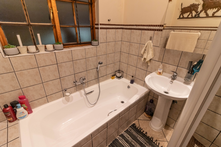 2 Bedroom Property for Sale in Comet Gauteng