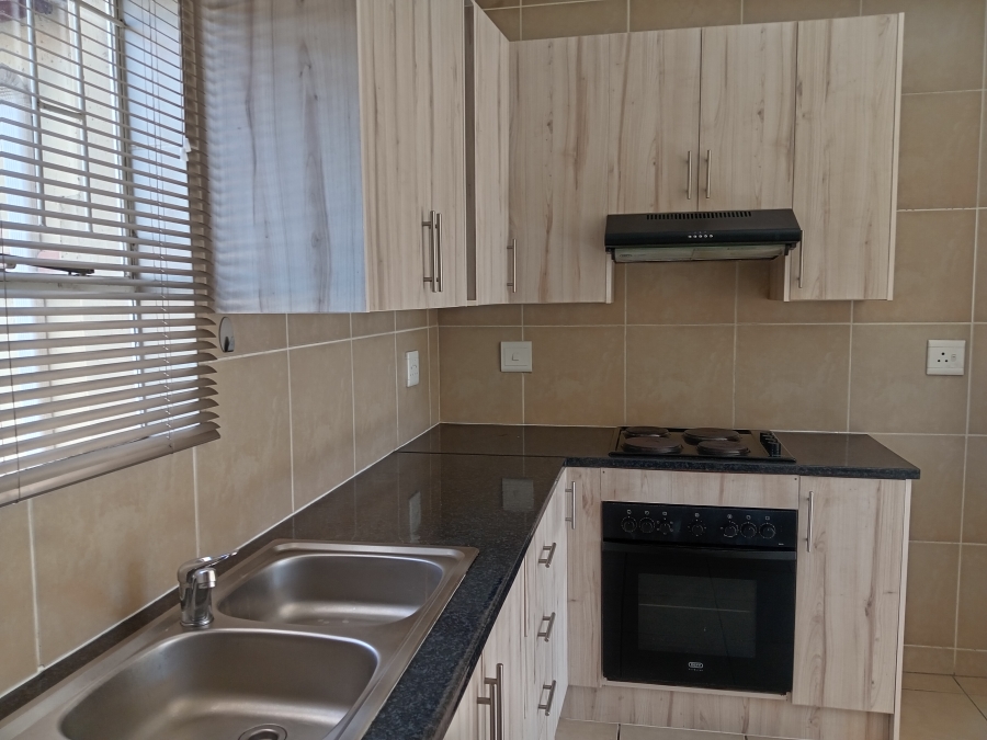 2 Bedroom Property for Sale in Aeroton Gauteng