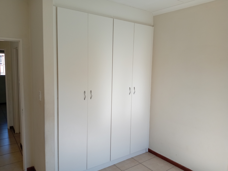 2 Bedroom Property for Sale in Aeroton Gauteng