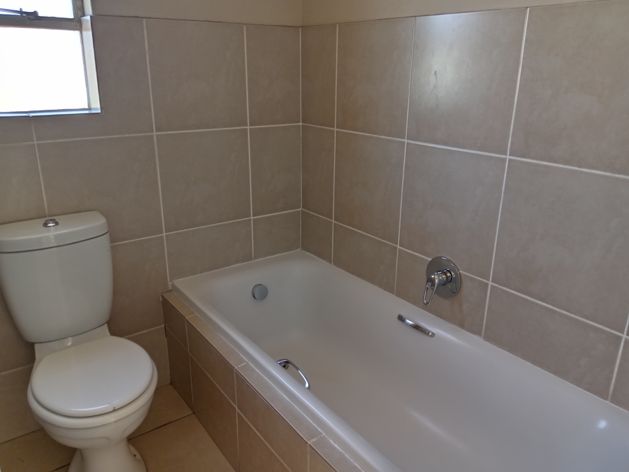 2 Bedroom Property for Sale in Aeroton Gauteng