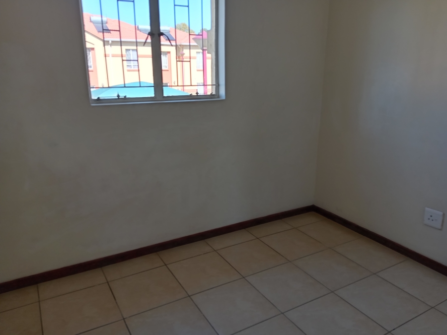 2 Bedroom Property for Sale in Aeroton Gauteng