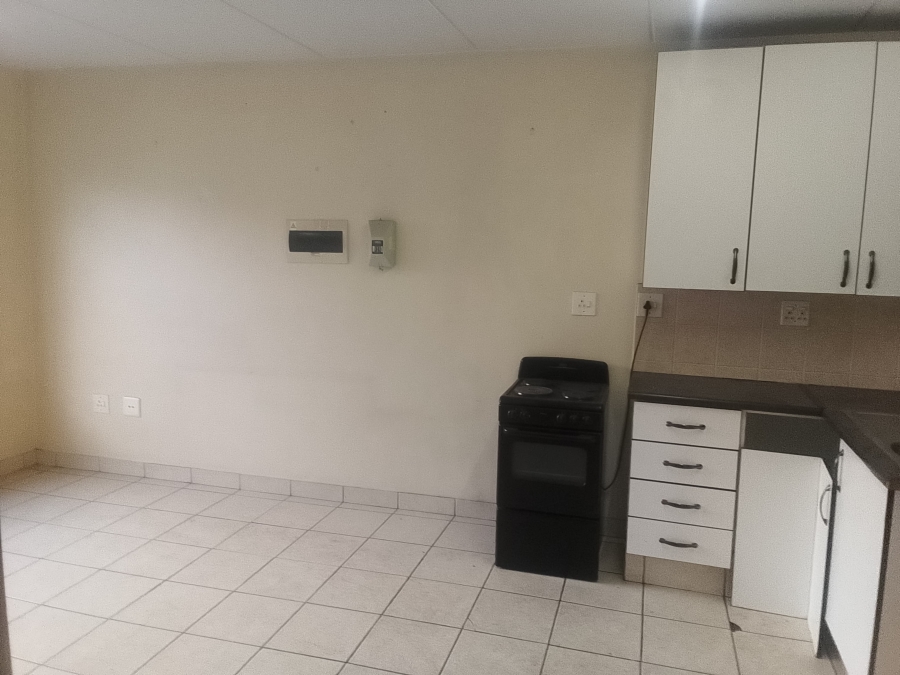 To Let 1 Bedroom Property for Rent in Vanderbijlpark CW 5 Gauteng