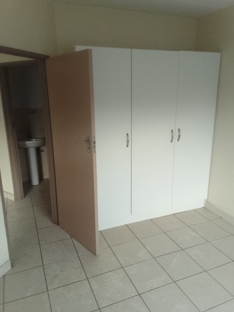 To Let 1 Bedroom Property for Rent in Vanderbijlpark CW 5 Gauteng
