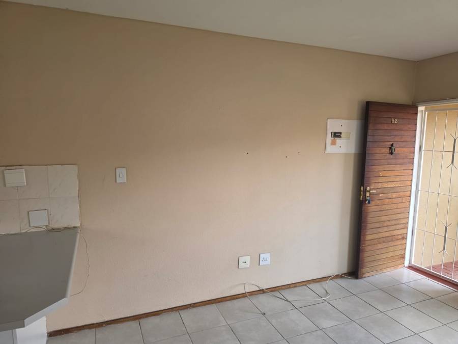 To Let 2 Bedroom Property for Rent in Winchester Hills Gauteng