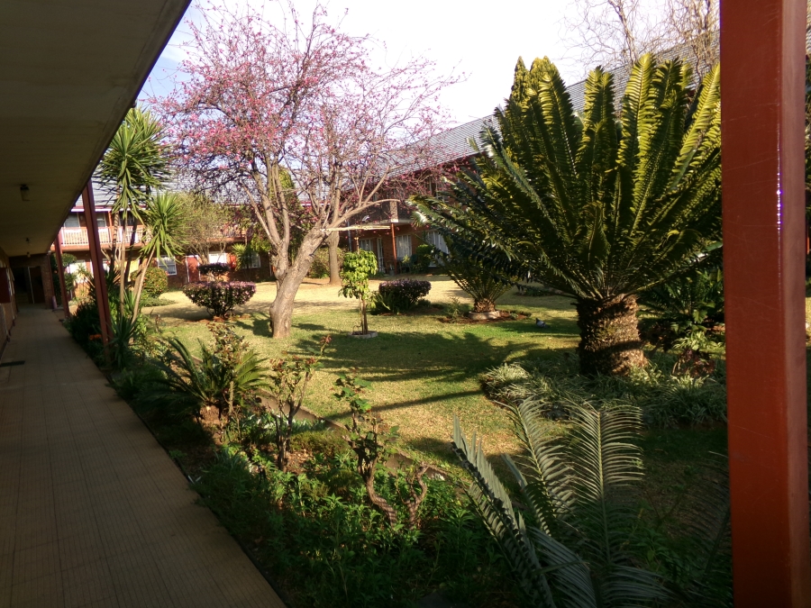 To Let 2 Bedroom Property for Rent in Horizon View Gauteng