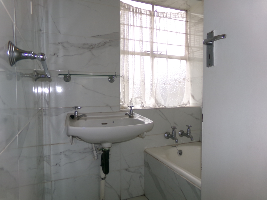 To Let 2 Bedroom Property for Rent in Horizon View Gauteng