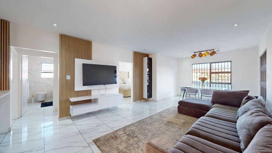 2 Bedroom Property for Sale in Parkrand Gauteng