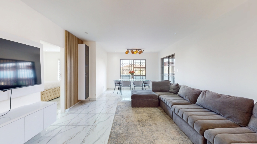 2 Bedroom Property for Sale in Parkrand Gauteng