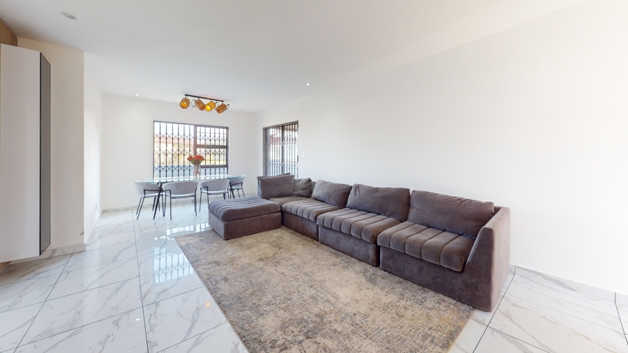 2 Bedroom Property for Sale in Parkrand Gauteng