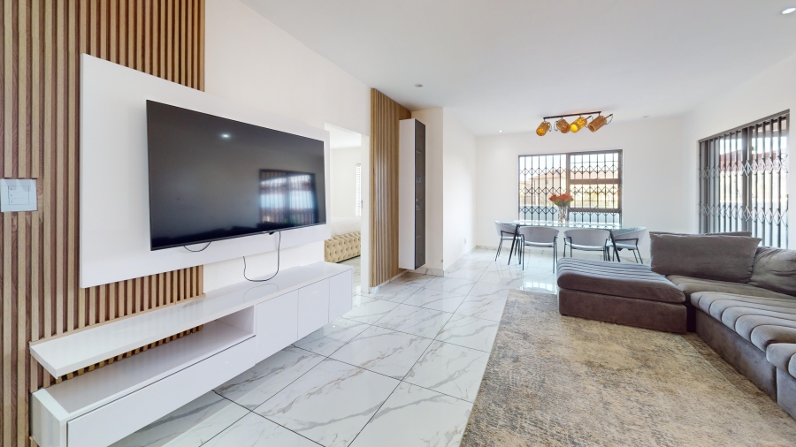 2 Bedroom Property for Sale in Parkrand Gauteng