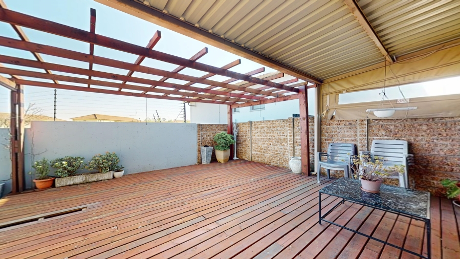 2 Bedroom Property for Sale in Parkrand Gauteng