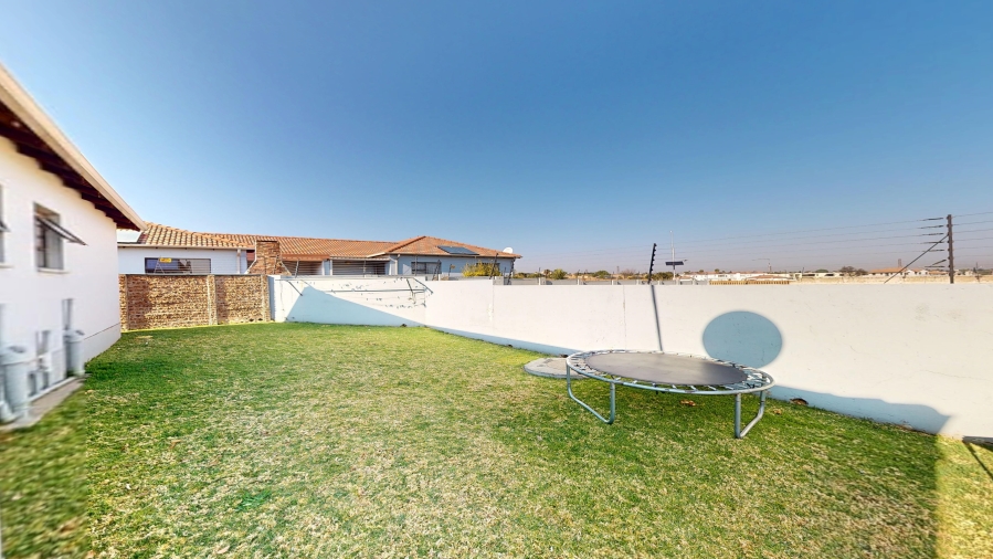 2 Bedroom Property for Sale in Parkrand Gauteng