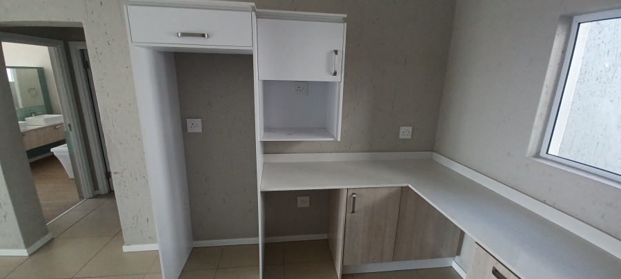 To Let 2 Bedroom Property for Rent in Paulshof Gauteng