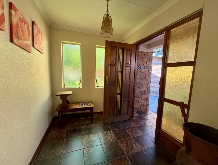 4 Bedroom Property for Sale in Three Rivers East Gauteng