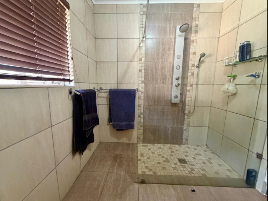 4 Bedroom Property for Sale in Three Rivers East Gauteng