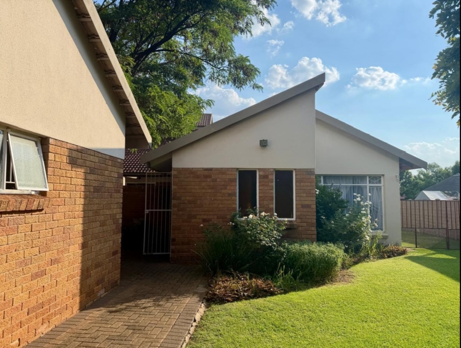 4 Bedroom Property for Sale in Three Rivers East Gauteng