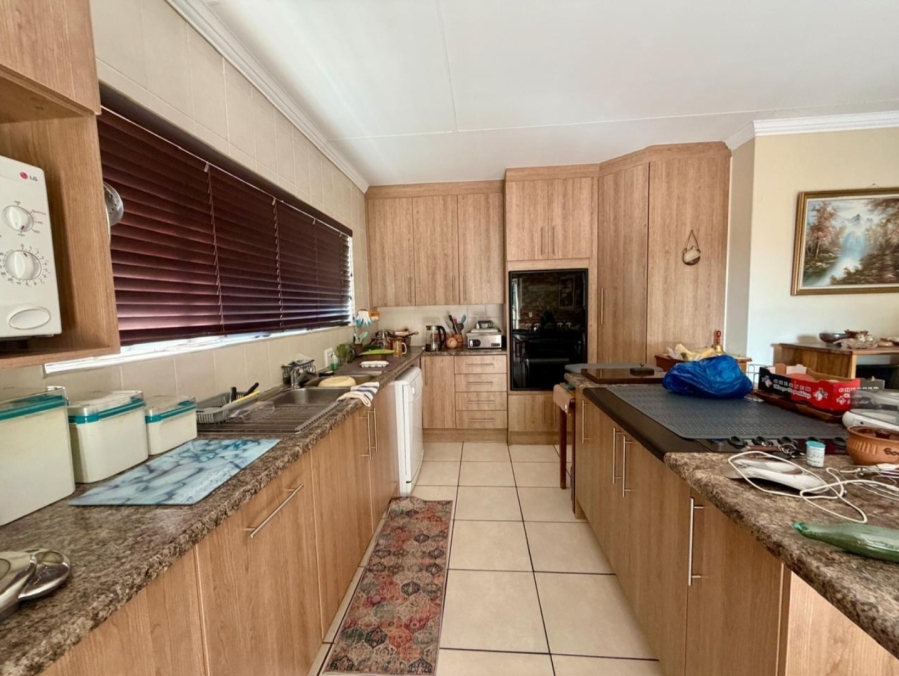 4 Bedroom Property for Sale in Three Rivers East Gauteng