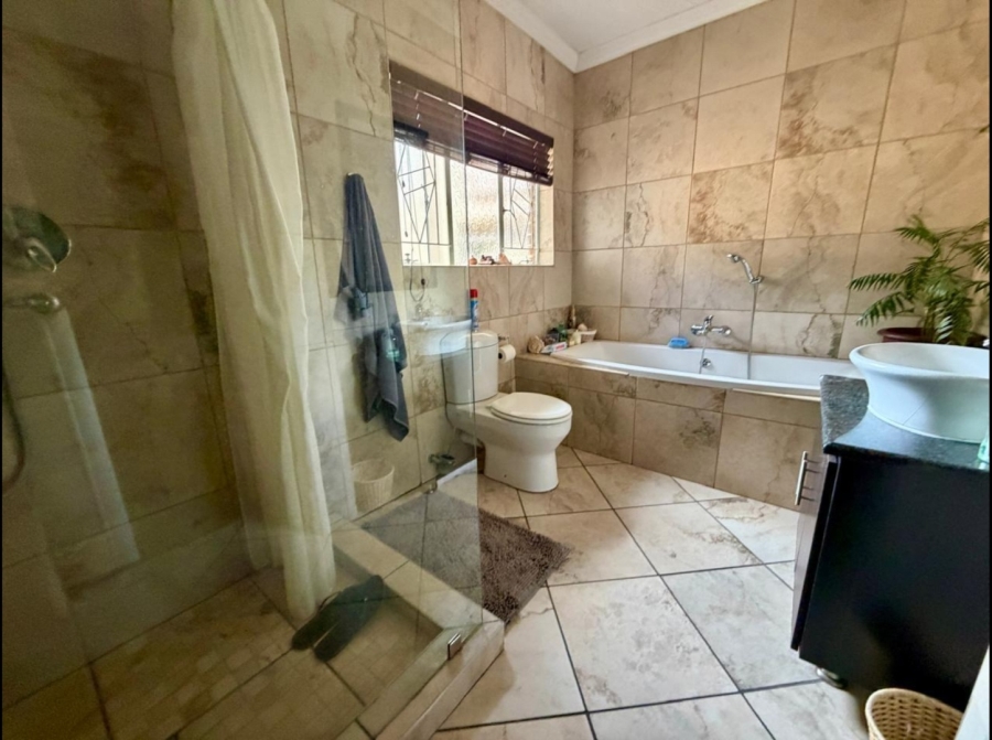 4 Bedroom Property for Sale in Three Rivers East Gauteng