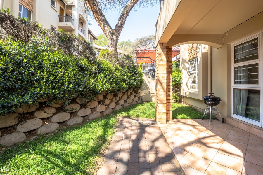 2 Bedroom Property for Sale in Bryanston Gauteng