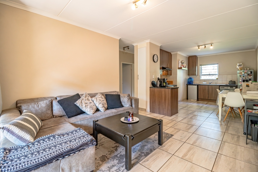 2 Bedroom Property for Sale in Bryanston Gauteng