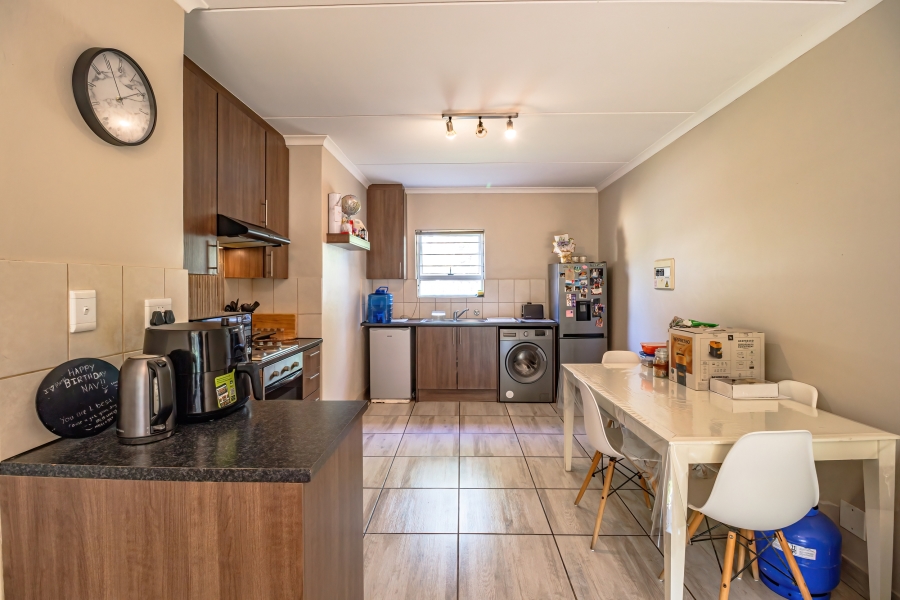 2 Bedroom Property for Sale in Bryanston Gauteng