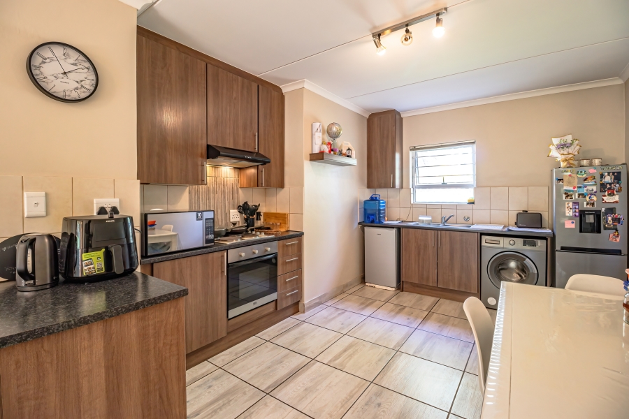 2 Bedroom Property for Sale in Bryanston Gauteng